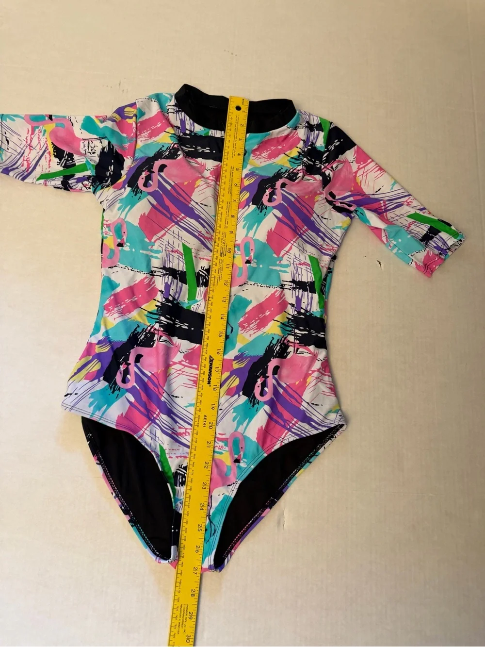 Rash guard One-Piece swim suit in tropical print w/half sleeves Sz-M. DD10‎